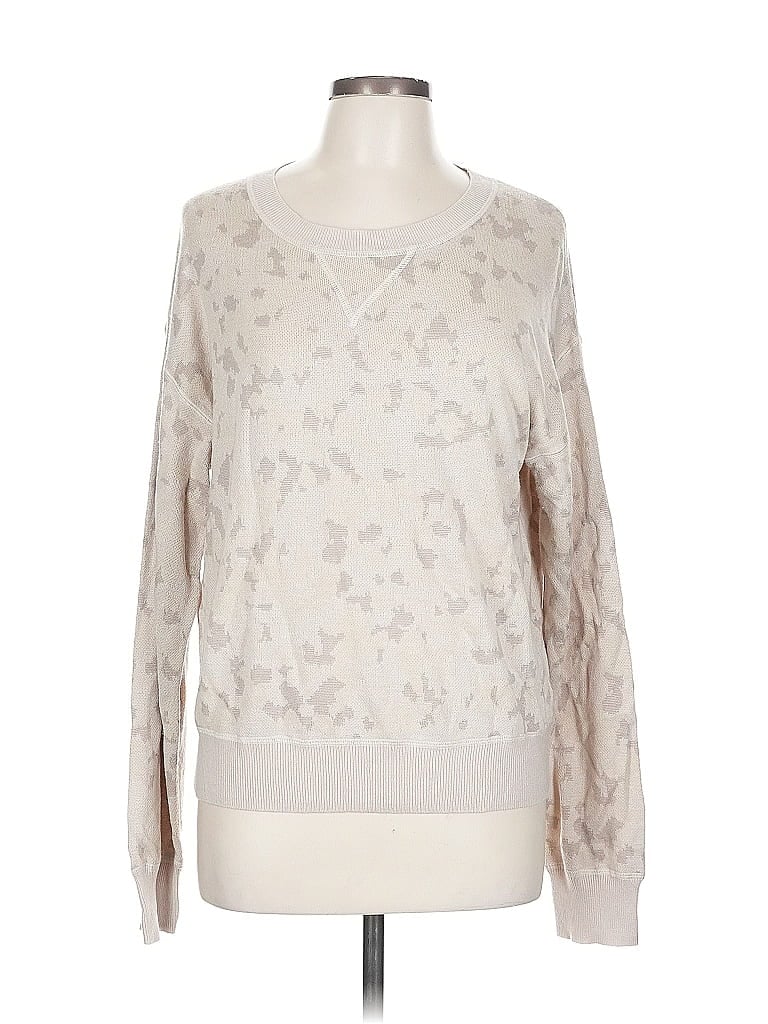 Click to view more detailed imagery on our partner's website Pre-owned John & Jenn Pullover Sweater In Silver