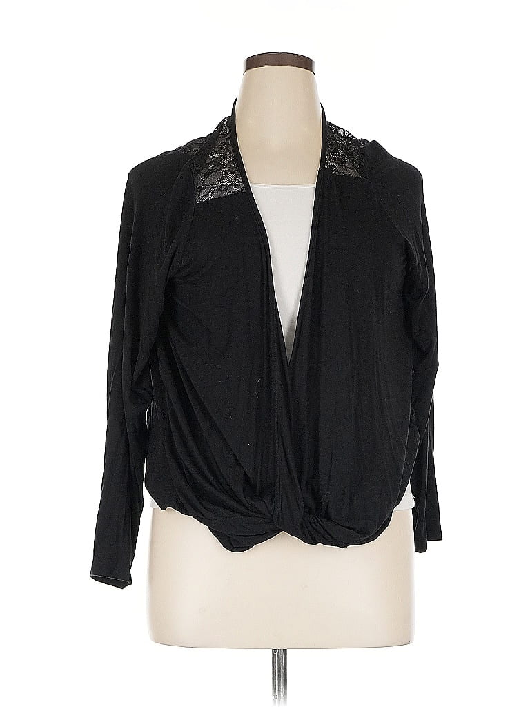 Pre-owned Torrid Long Sleeve Blouse In Black