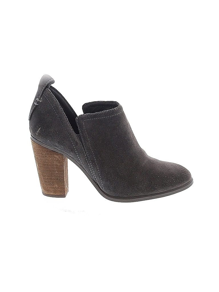 Pre-owned Vince Camuto Ankle Boots In Gray
