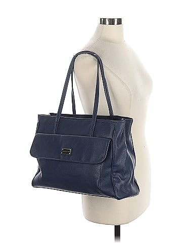 Tommy Hilfiger Shoulder Bag (view 2)