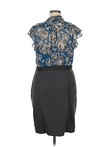 Ann Taylor LOFT Outlet Cocktail Dress (view 2)