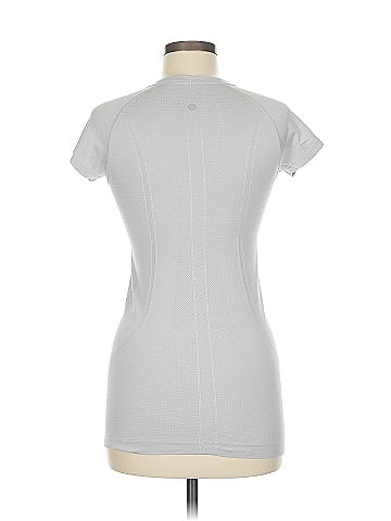 Lululemon Athletica Short Sleeve T-Shirt (view 2)