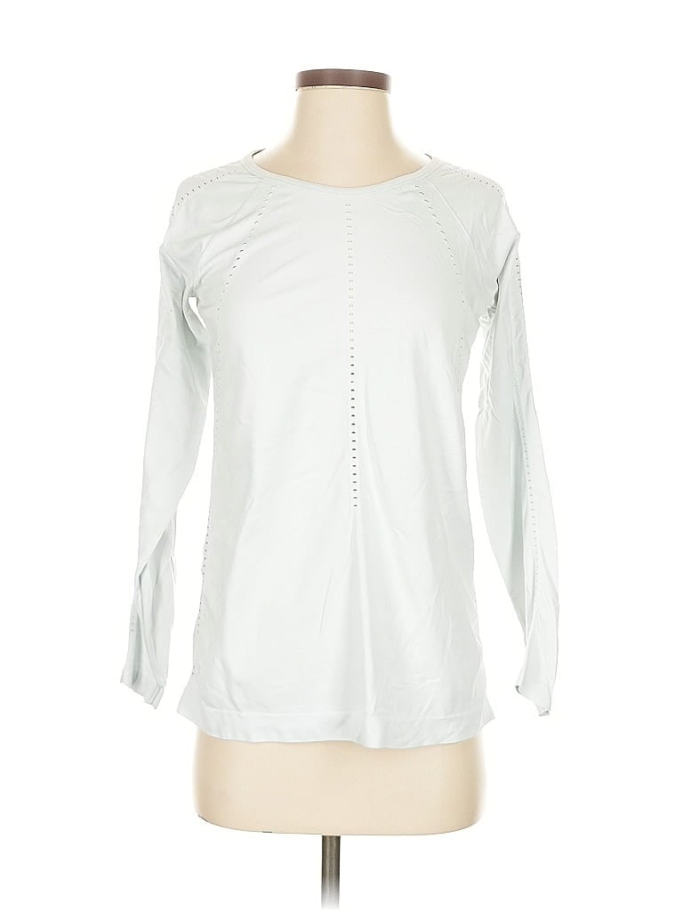 Pre-owned Athleta Long Sleeve T-shirt In Silver