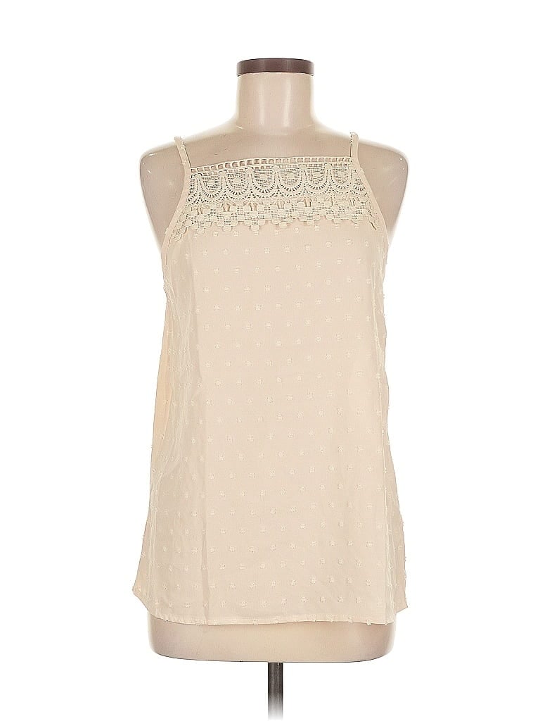 Click to view more detailed imagery on our partner's website Pre-owned Assorted Brands Sleeveless Blouse In White