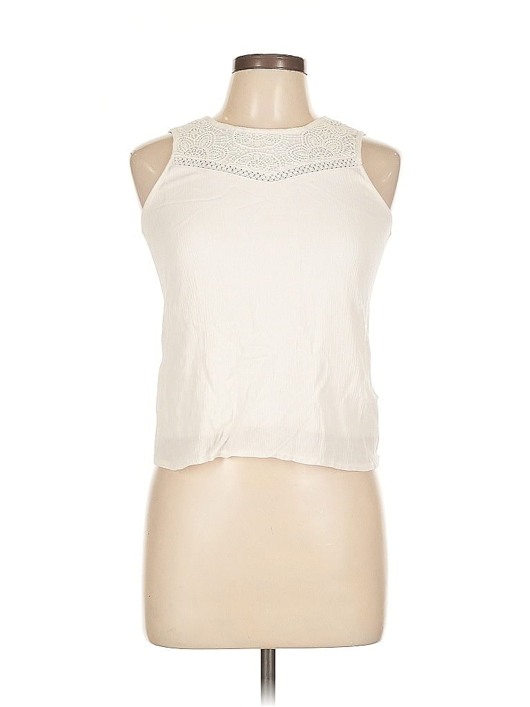 Pre-owned Vanilla Star Sleeveless Blouse In White