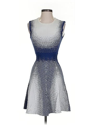Ohne Titel Cocktail Dress (view 1)