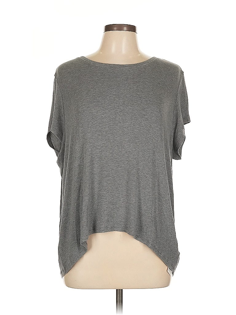 Pre-owned Athleta Short Sleeve T-shirt In Gray