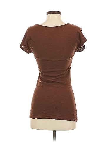 Charlotte Russe Short Sleeve T-Shirt (view 2)
