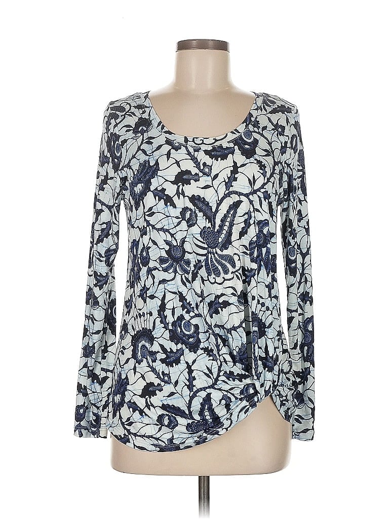 Click to view more detailed imagery on our partner's website Pre-owned Karen Kane Long Sleeve Blouse In Blue