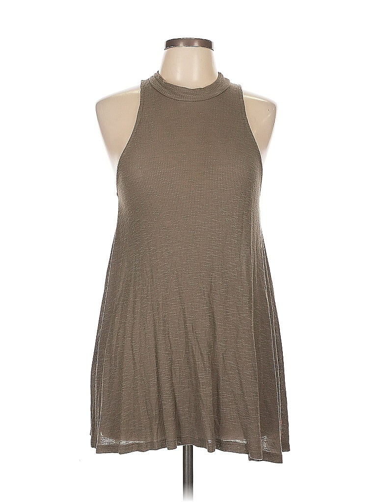 Click to view more detailed imagery on our partner's website Pre-owned Lush Sleeveless Top Green Halter Neckline Tops