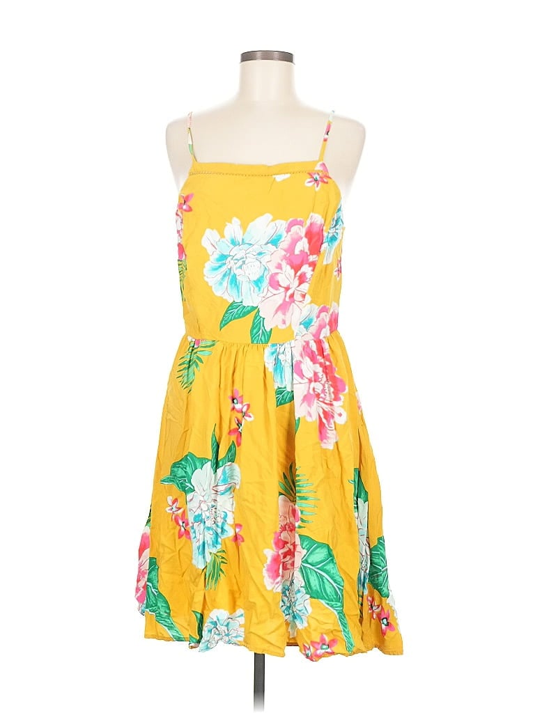 Pre-owned Old Navy Casual Dress In Yellow
