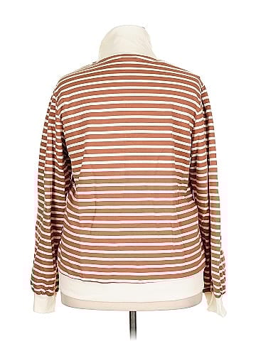Dokotoo Pullover Sweater (view 2)