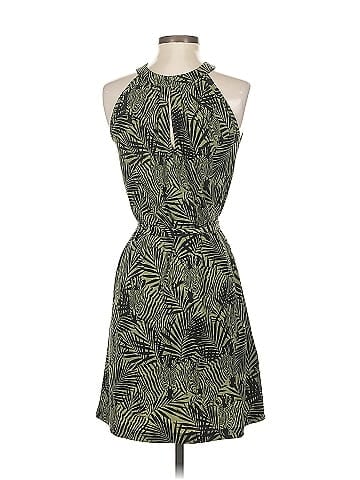 Banana Republic Factory Store Tank Top (view 2)