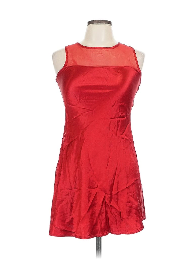 Click to view more detailed imagery on our partner's website Pre-owned Finesse Cocktail Dress In Red