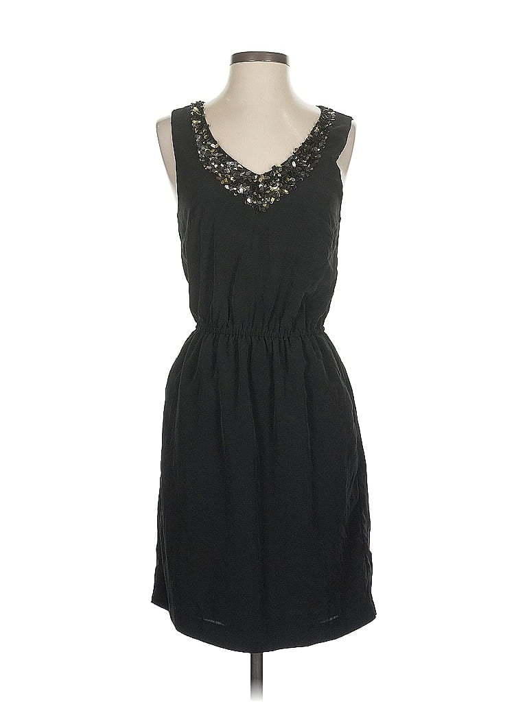 Click to view more detailed imagery on our partner's website Pre-owned Gap Casual Dress In Black