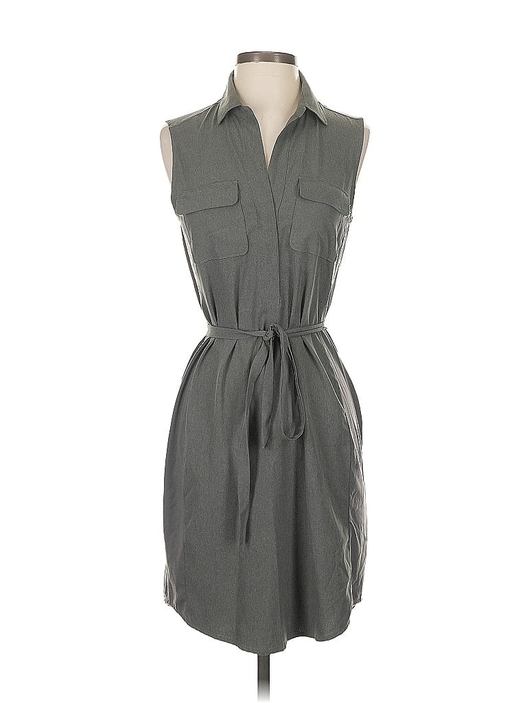 Pre-owned Eddie Bauer Casual Dress In Gray