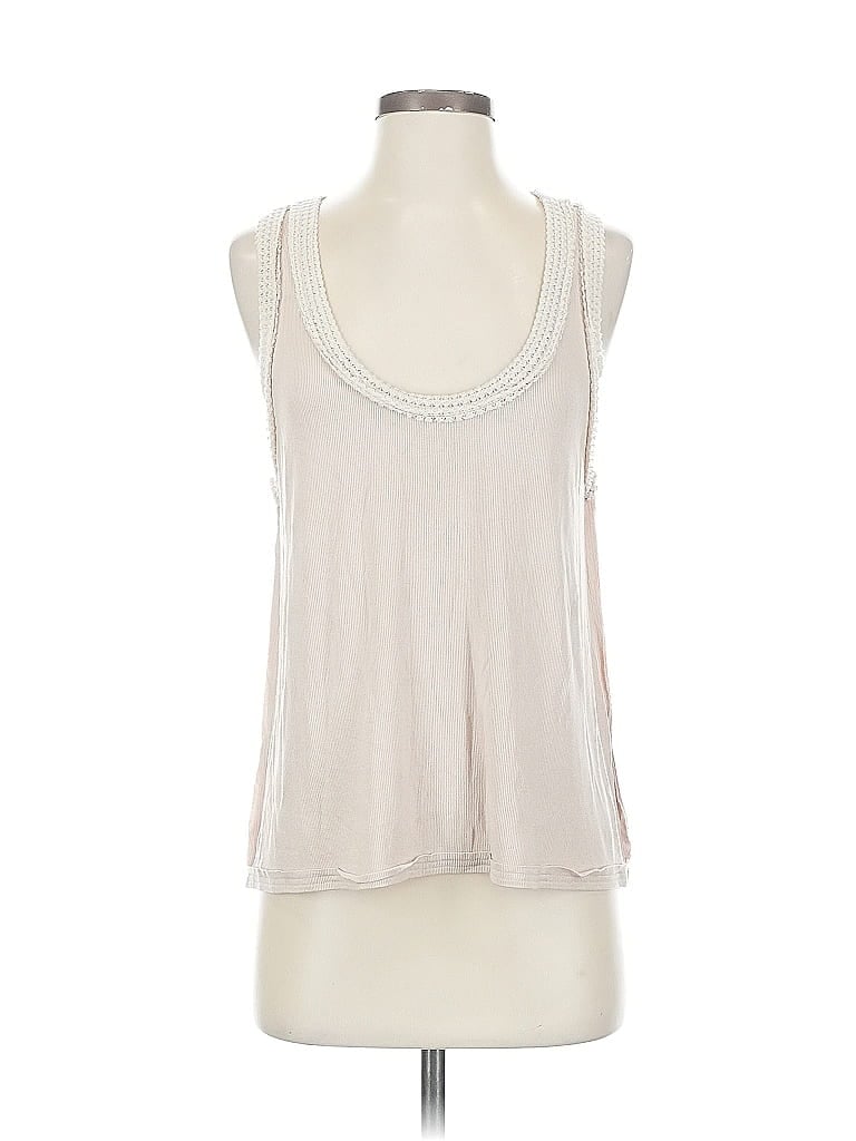 Click to view more detailed imagery on our partner's website Pre-owned Pol Sleeveless Top Silver Scoop Neck Tops
