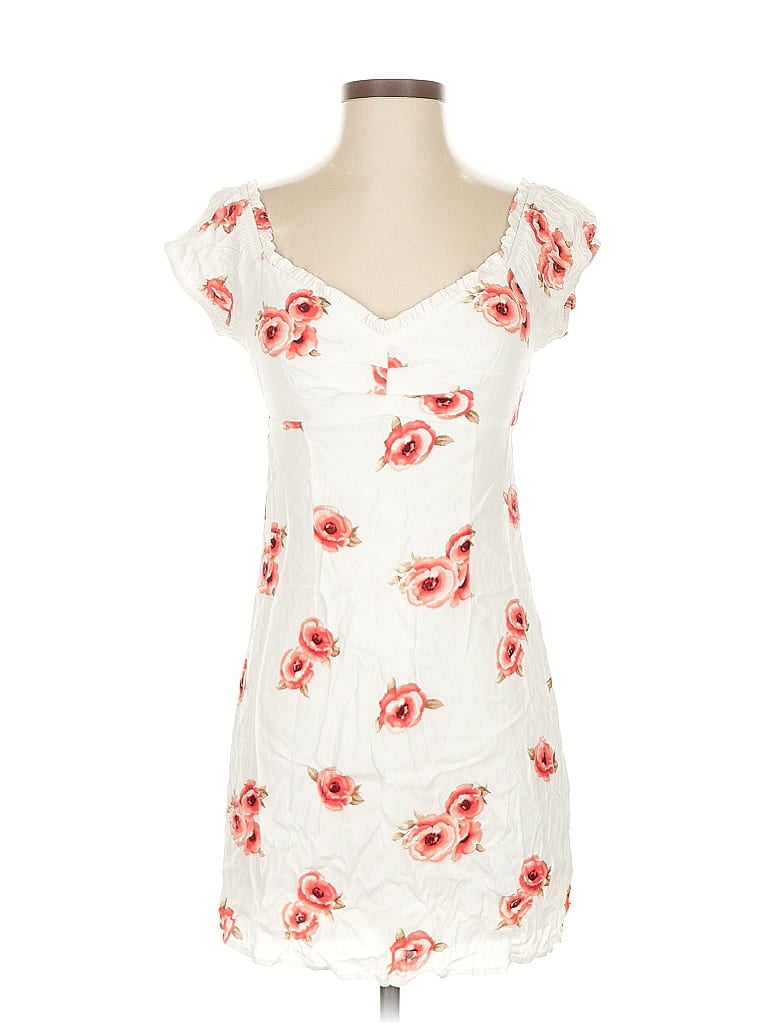 Pre-owned Forever 21 Casual Dress In White