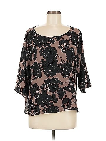 Paper Crown 3/4 Sleeve Blouse (view 1)