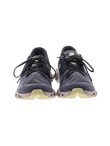 On Cloud Sneakers (view 2)