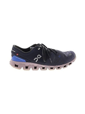 On Cloud Sneakers (view 1)