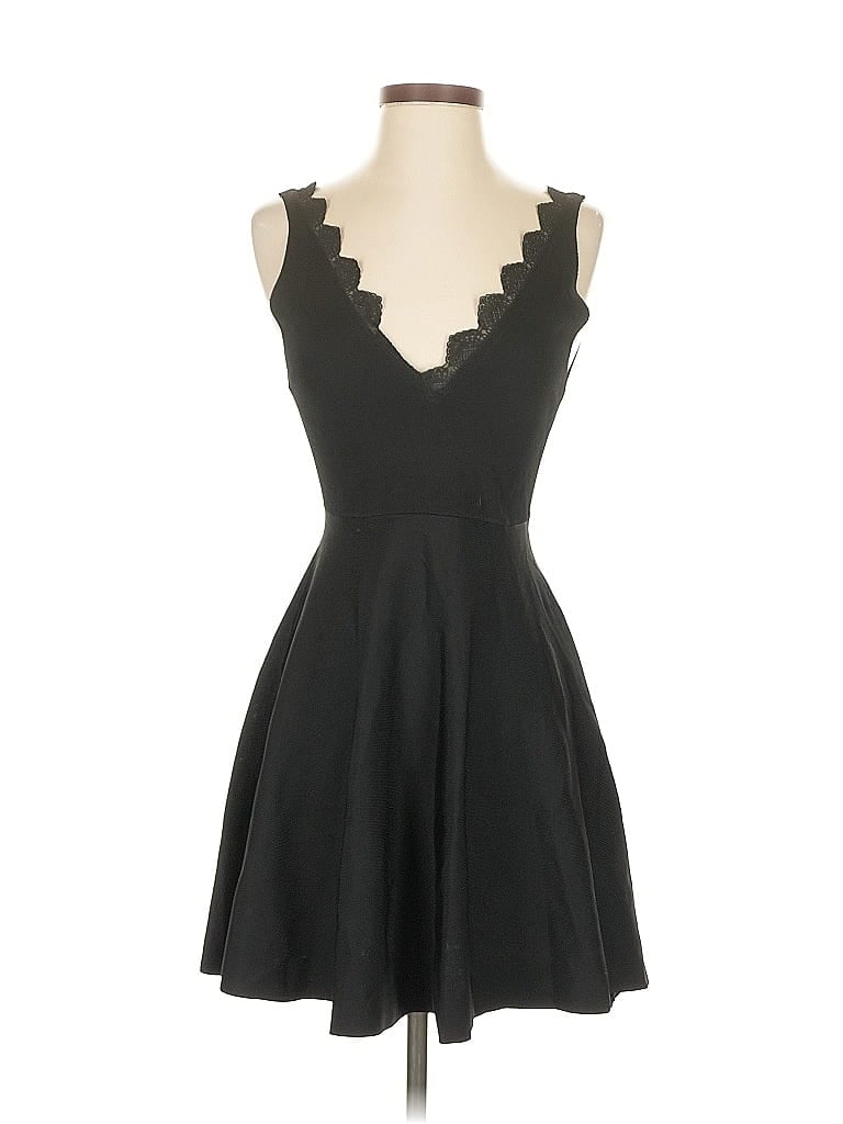 Click to view more detailed imagery on our partner's website Pre-owned Zara Cocktail Dress In Black