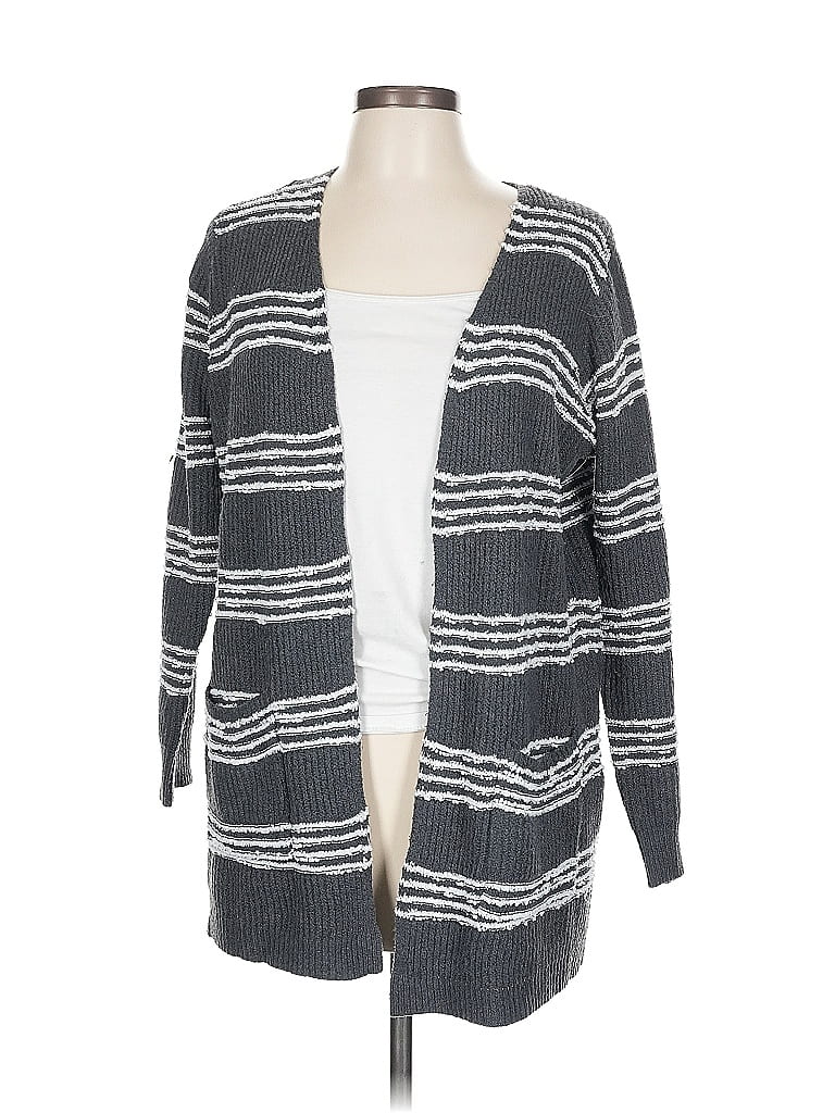 Click to view more detailed imagery on our partner's website Pre-owned Pink Clover Cardigan Sweater In Gray