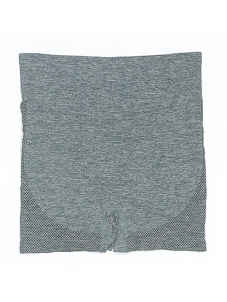 Pre-owned Unbranded Shorts In Green