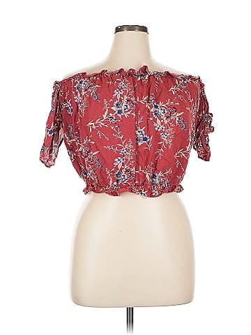 American Eagle Outfitters Short Sleeve Blouse (view 1)