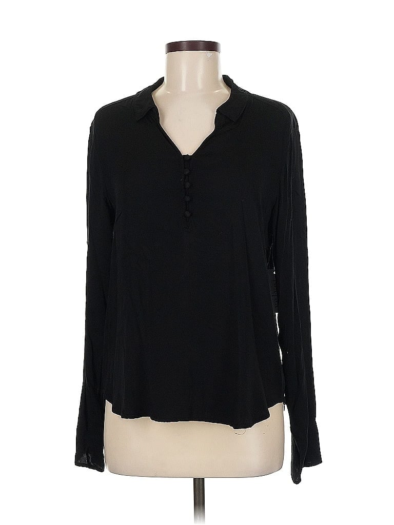 Click to view more detailed imagery on our partner's website Pre-owned Velvet By Graham & Spencer Long Sleeve Blouse In Black