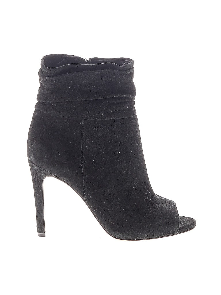 Pre-owned Vince Camuto Ankle Boots In Black