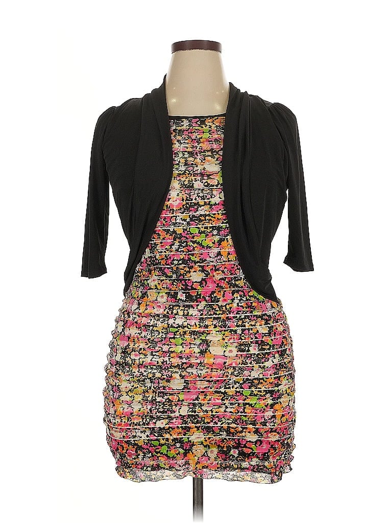 Click to view more detailed imagery on our partner's website Pre-owned Speechless Cocktail Dress In Black