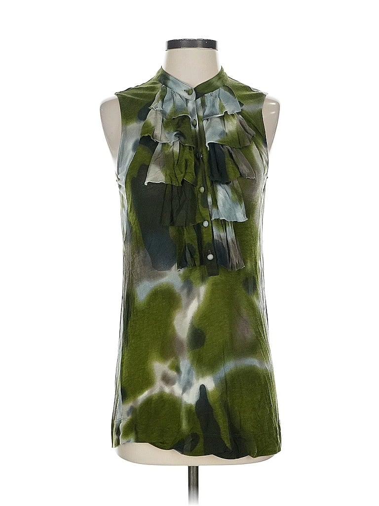 Click to view more detailed imagery on our partner's website Pre-owned Cabi Sleeveless T-shirt In Green