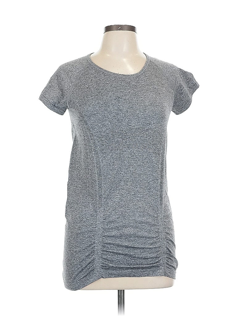Pre-owned Athleta Short Sleeve T-shirt In Gray