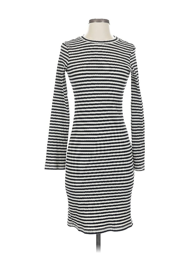 Click to view more detailed imagery on our partner's website Pre-owned H&m Casual Dress In Gray