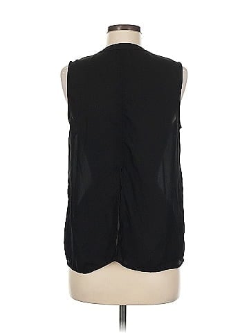 Forever 21 Sleeveless Button-Down Shirt (view 2)