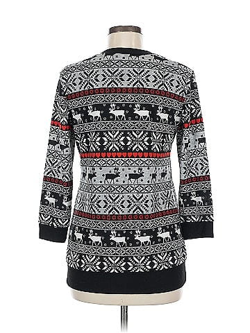 No Boundaries Pullover Sweater (view 2)