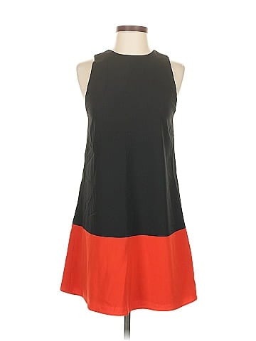 Alice + Olivia Casual Dress (view 1)