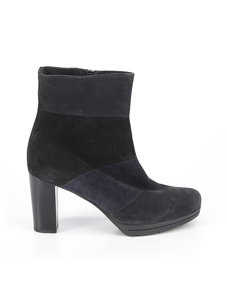 Click to view more detailed imagery on our partner's website Pre-owned C La Canadienne Boots In Black