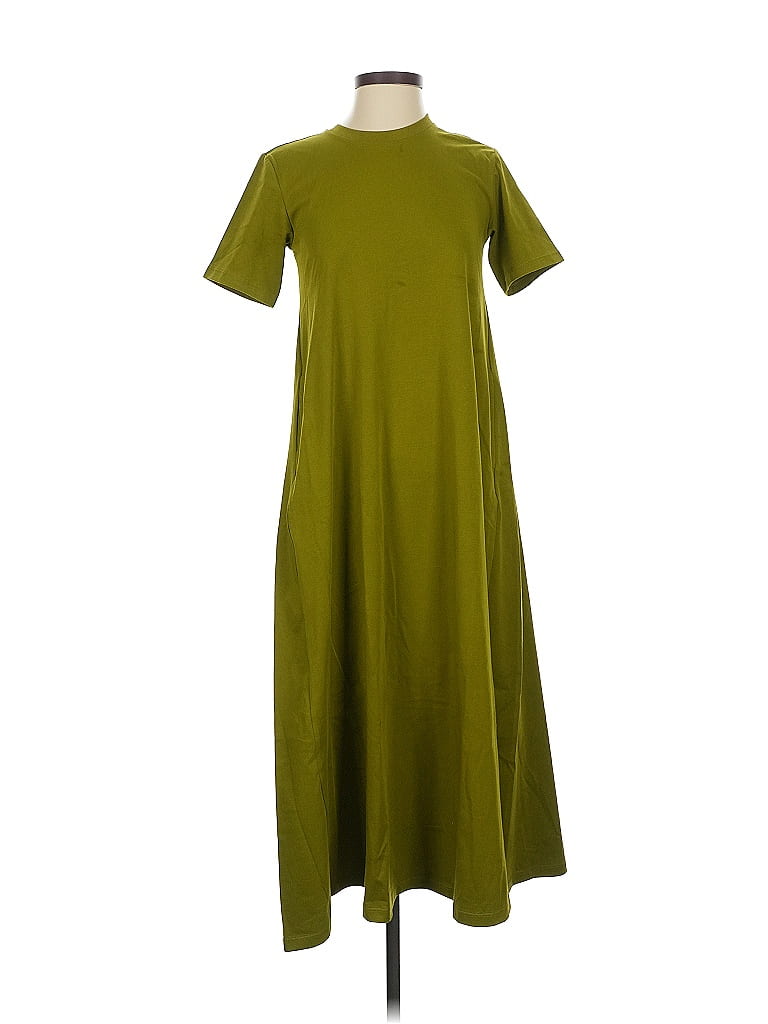 Click to view more detailed imagery on our partner's website Pre-owned Uniqlo Casual Dress In Green