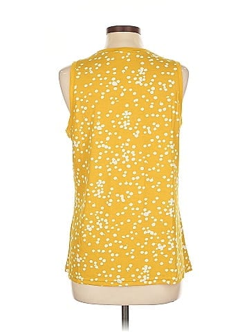 Dokotoo Sleeveless T-Shirt (view 2)