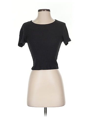 Uniqlo Short Sleeve T-Shirt (view 1)