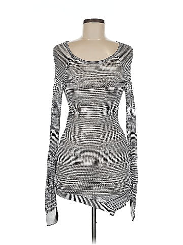 Rock & Republic Long Sleeve Top (view 1)