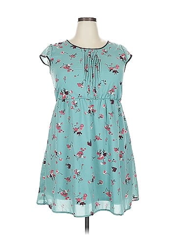 Xhilaration Casual Dress (view 1)