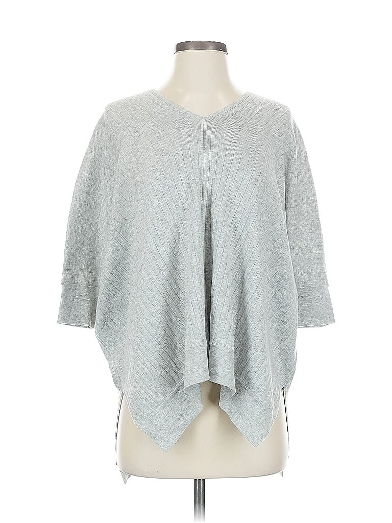 Pre-owned Cabi 3/4 Sleeve Top Gray V Neck Tops
