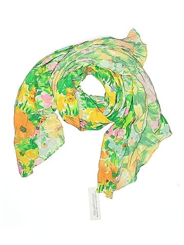 With Jéan Scarf (view 1)