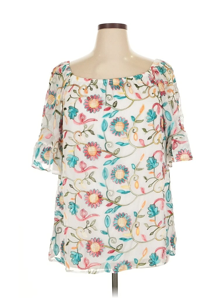 Click to view more detailed imagery on our partner's website Pre-owned Nina Leonard Short Sleeve Blouse In White