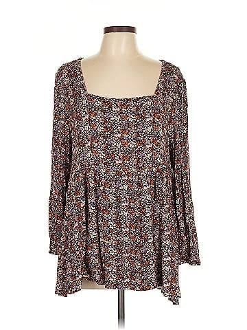 American Eagle Outfitters 3/4 Sleeve Blouse (view 1)
