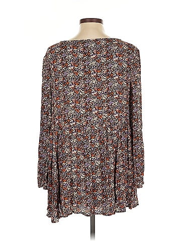 American Eagle Outfitters 3/4 Sleeve Blouse (view 2)