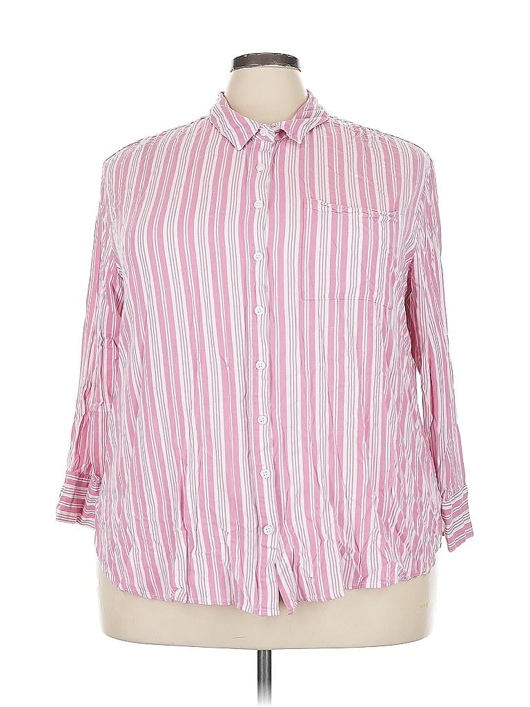 Pre-owned Torrid 3/4 Sleeve Button Down Shirt In Pink